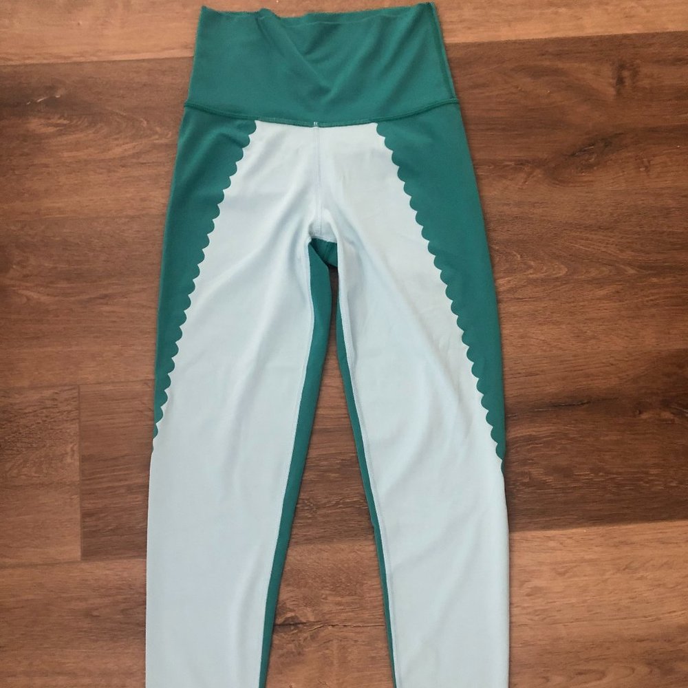 Aerie Scalloped Print Leggings